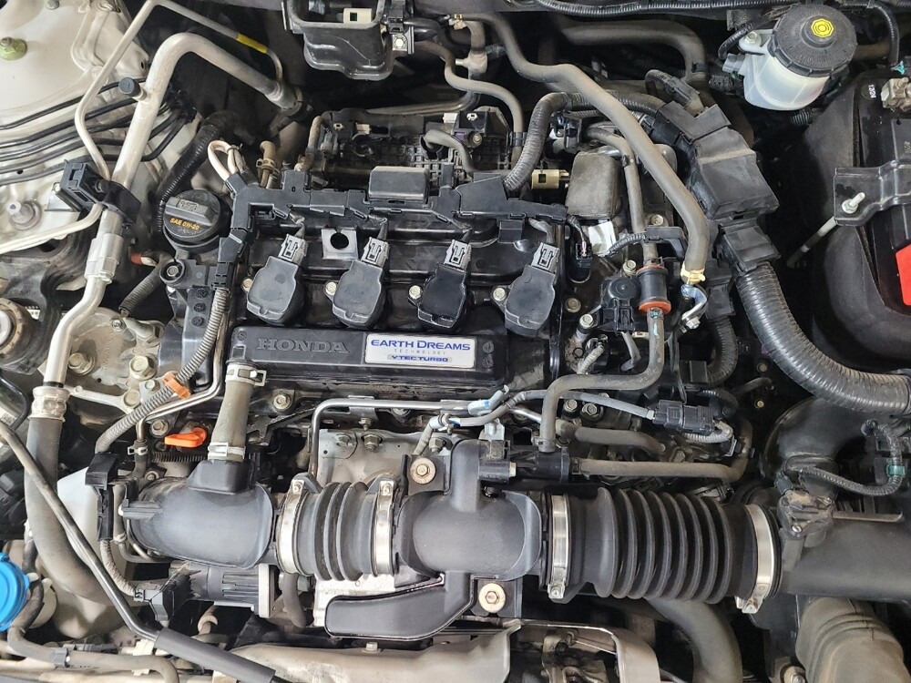 2018 Honda Accord in Tulsa, OK 74145 - 18094551 30