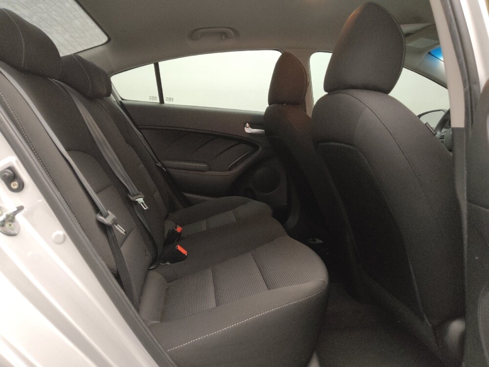 2018 Kia Forte in Temple, TX 76502 - 18094556 19