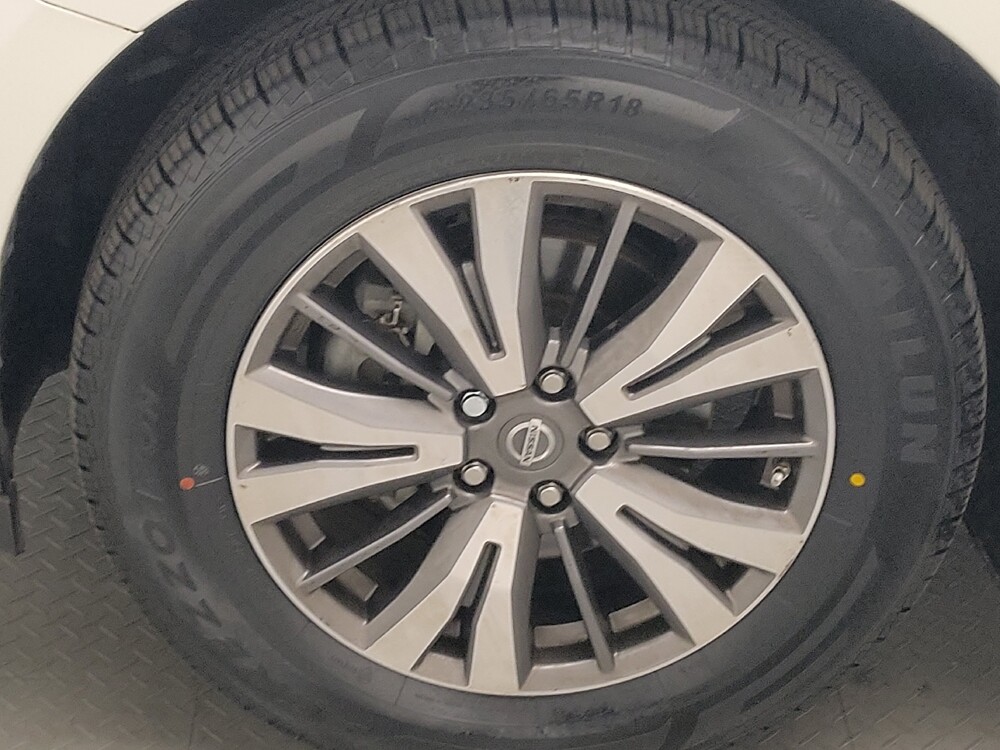 2017 Nissan Pathfinder in Lubbock, TX 79424 - 18094564 31