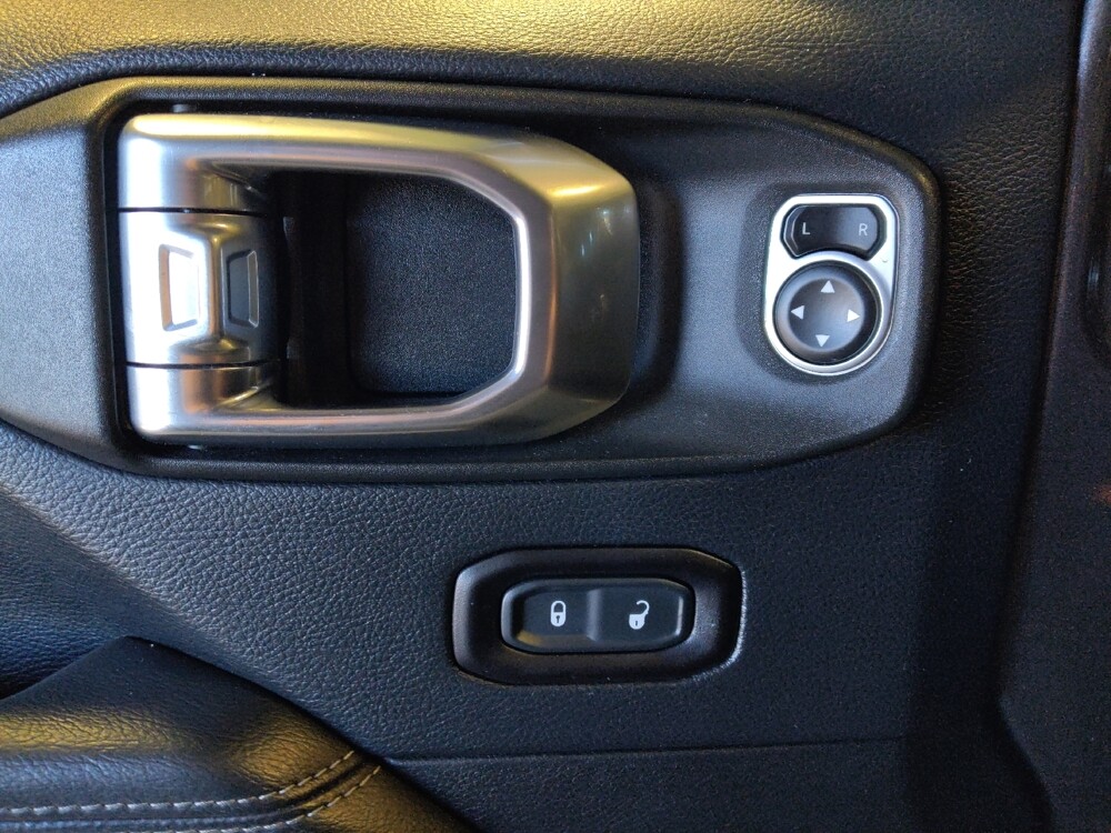 2018 Jeep Wrangler in Glendale, AZ 85301 - 18094570 27