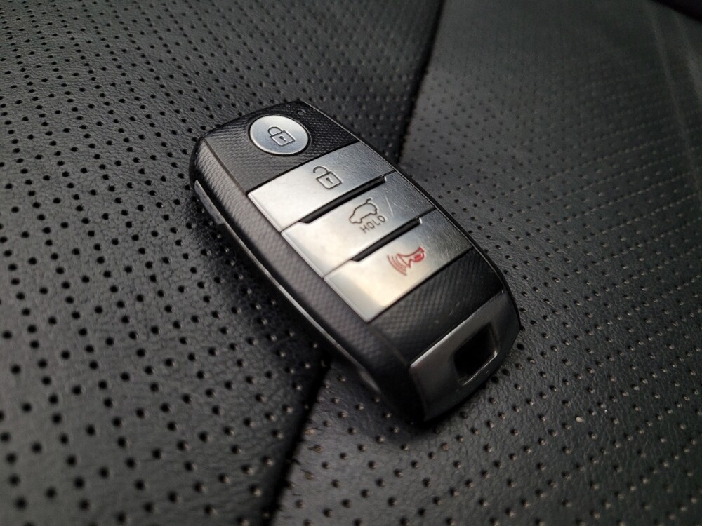 2017 Kia Sorento in Tucson, AZ 85705 - 18094571 32