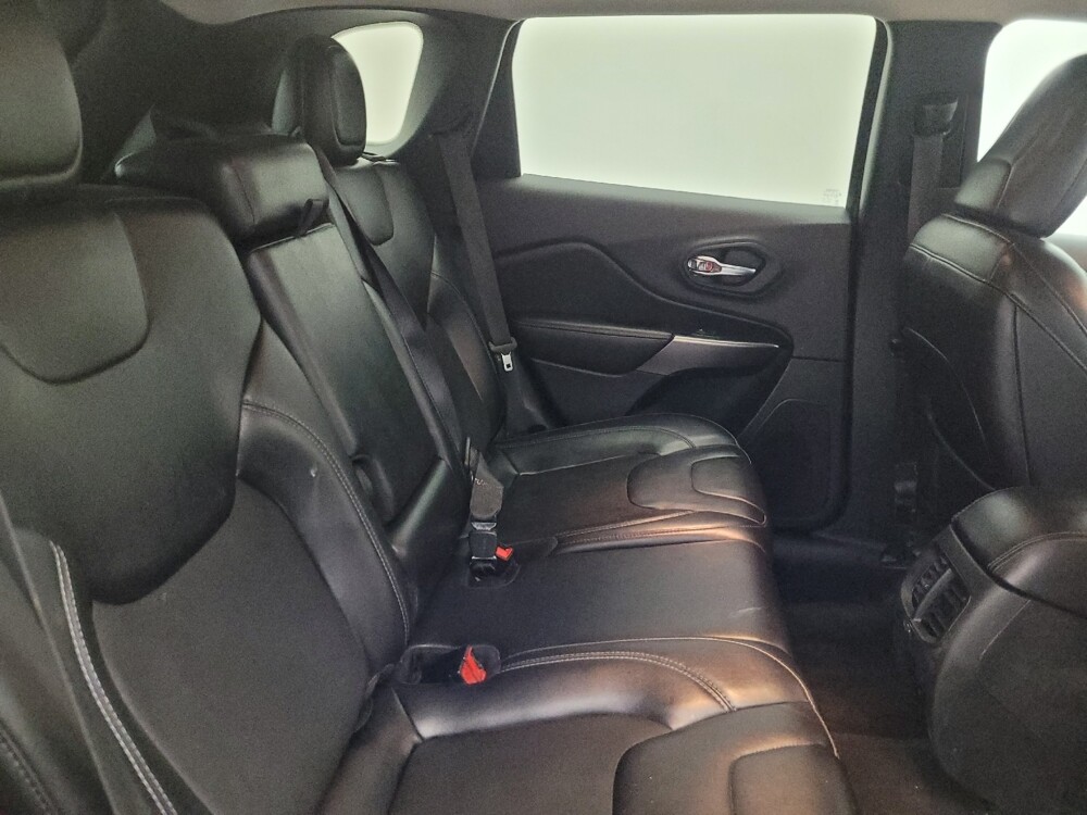 2020 Jeep Cherokee in Phoenix, AZ 85022 - 18094580 19