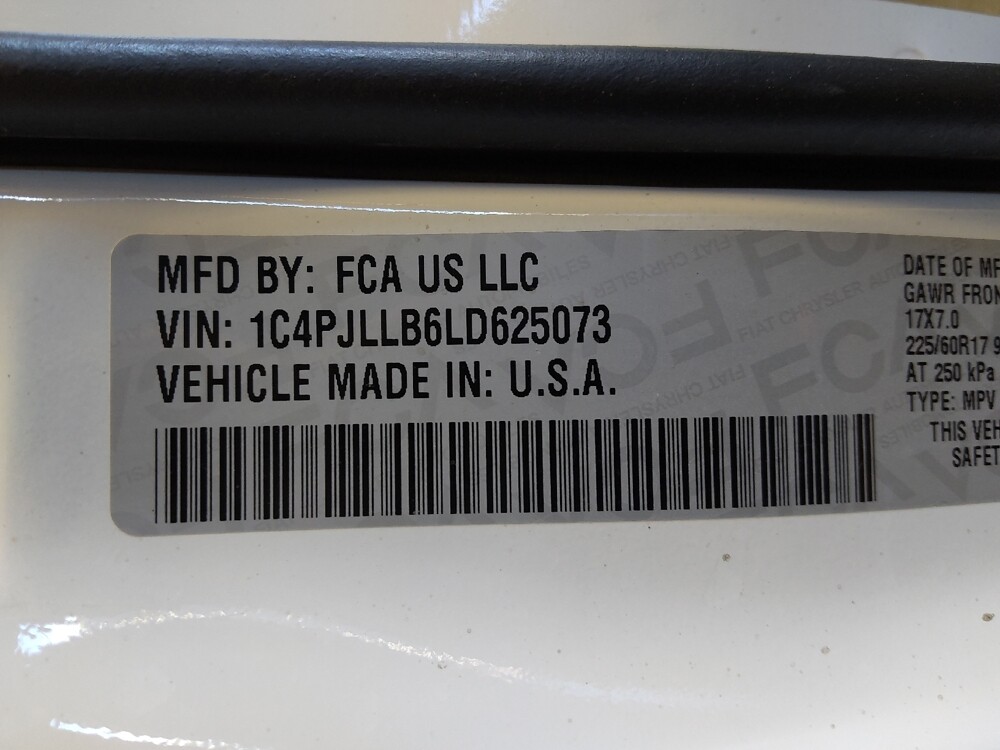 2020 Jeep Cherokee in Phoenix, AZ 85022 - 18094580 33