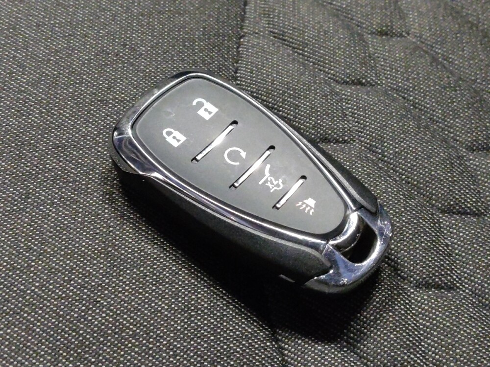 2020 Chevrolet Equinox in Mesa, AZ 85210 - 18094581 32