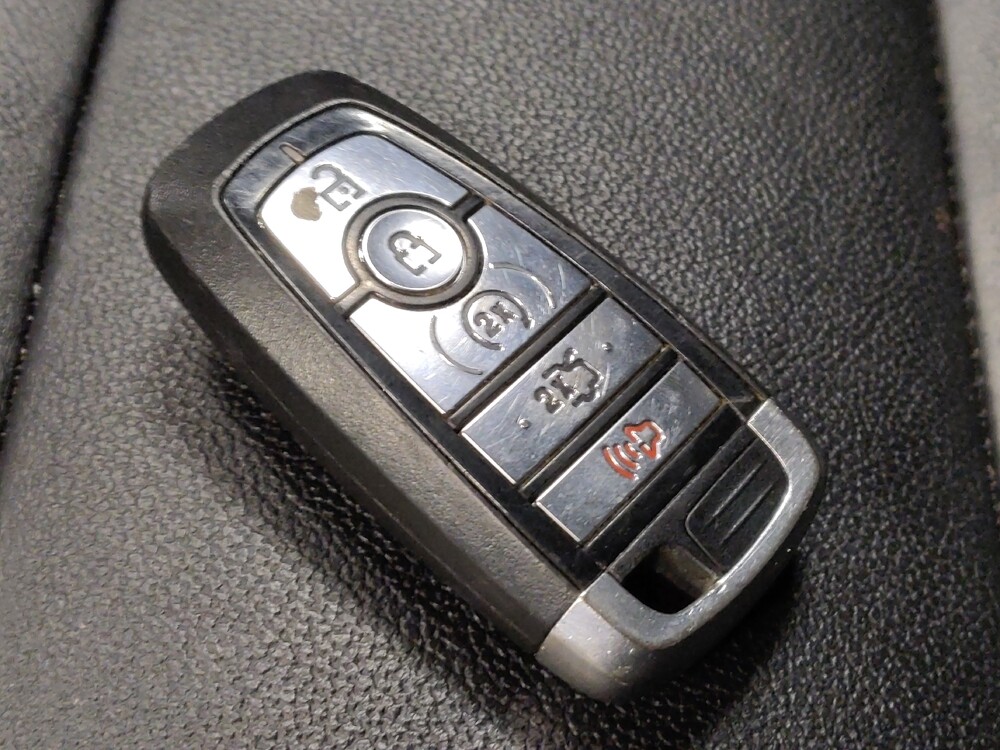 2018 Ford Explorer in Tucson, AZ 85705 - 18094582 32