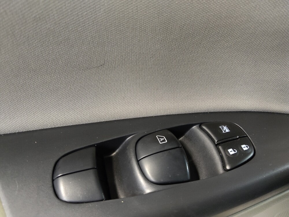 2017 Nissan Sentra in Clearwater, FL 33764 - 18094585 27