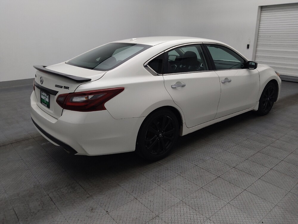 2018 Nissan Altima in Savannah, GA 31419 - 18094595 9