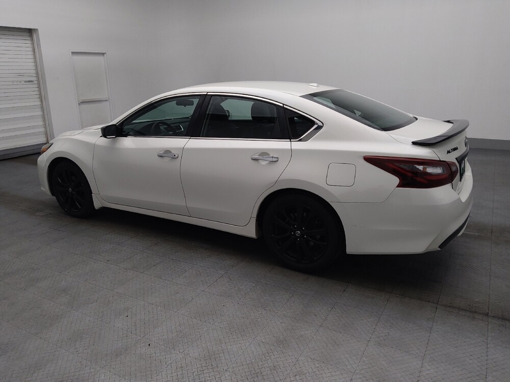 2018 Nissan Altima in Savannah, GA 31419 - 18094595 3