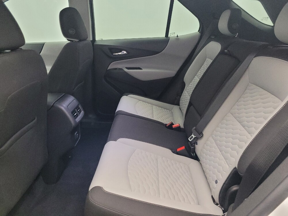 2020 Chevrolet Equinox in Savannah, GA 31419 - 18094599 18