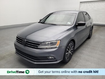 2016 Volkswagen Jetta in Savannah, GA 31419
