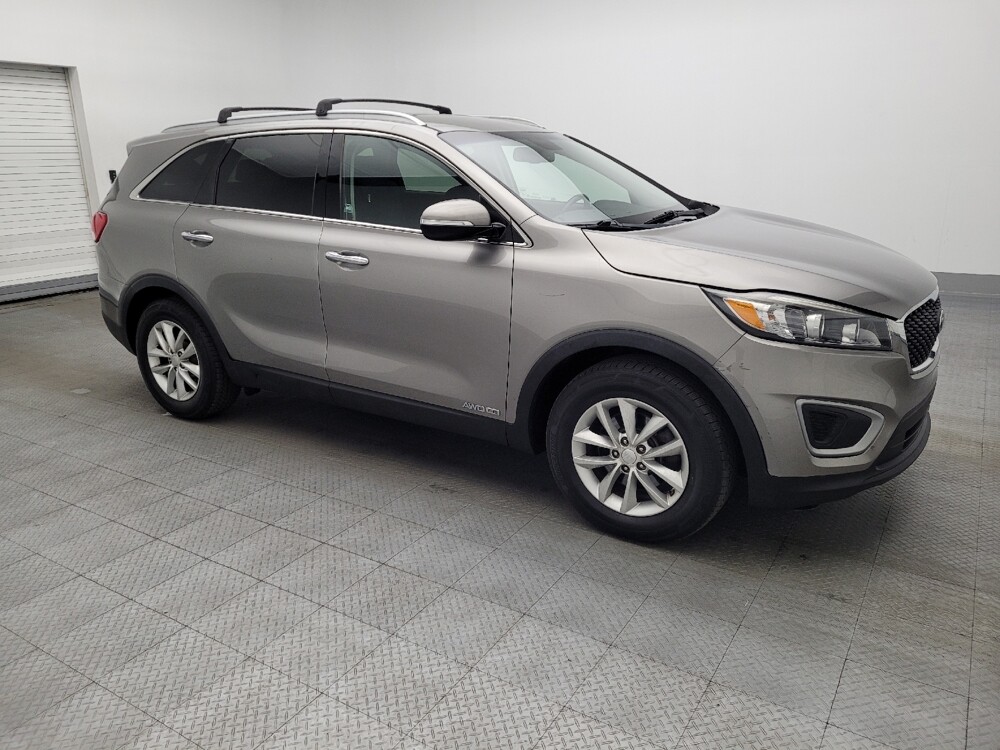 2018 Kia Sorento in Kissimmee, FL 34744 - 18094610 11