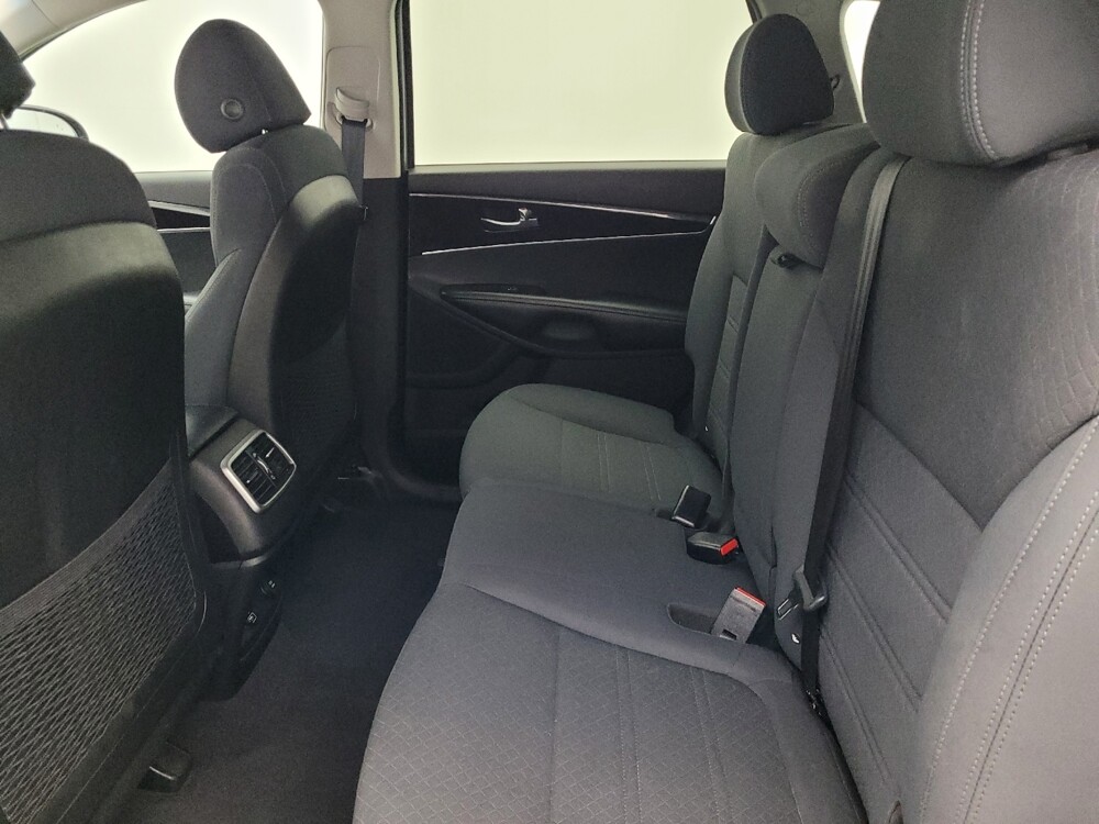 2018 Kia Sorento in Kissimmee, FL 34744 - 18094610 18