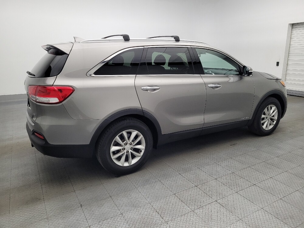 2018 Kia Sorento in Kissimmee, FL 34744 - 18094610 10