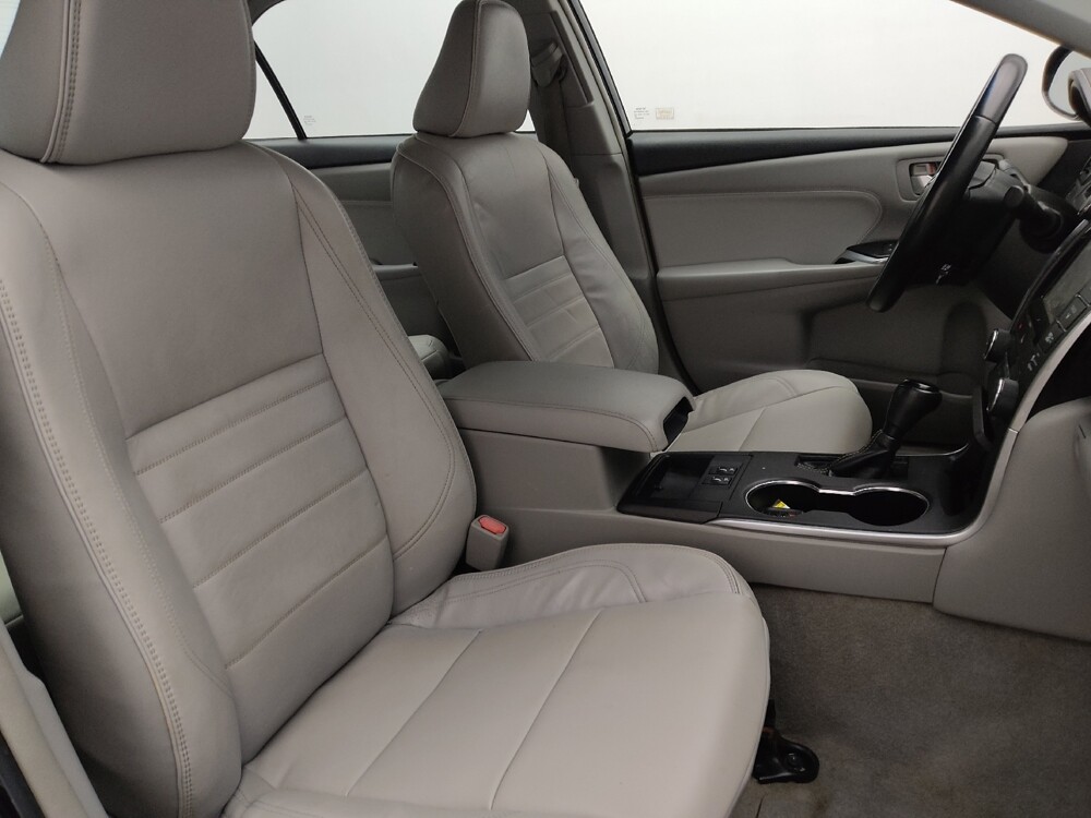 2016 Toyota Camry in Savannah, GA 31419 - 18094611 21