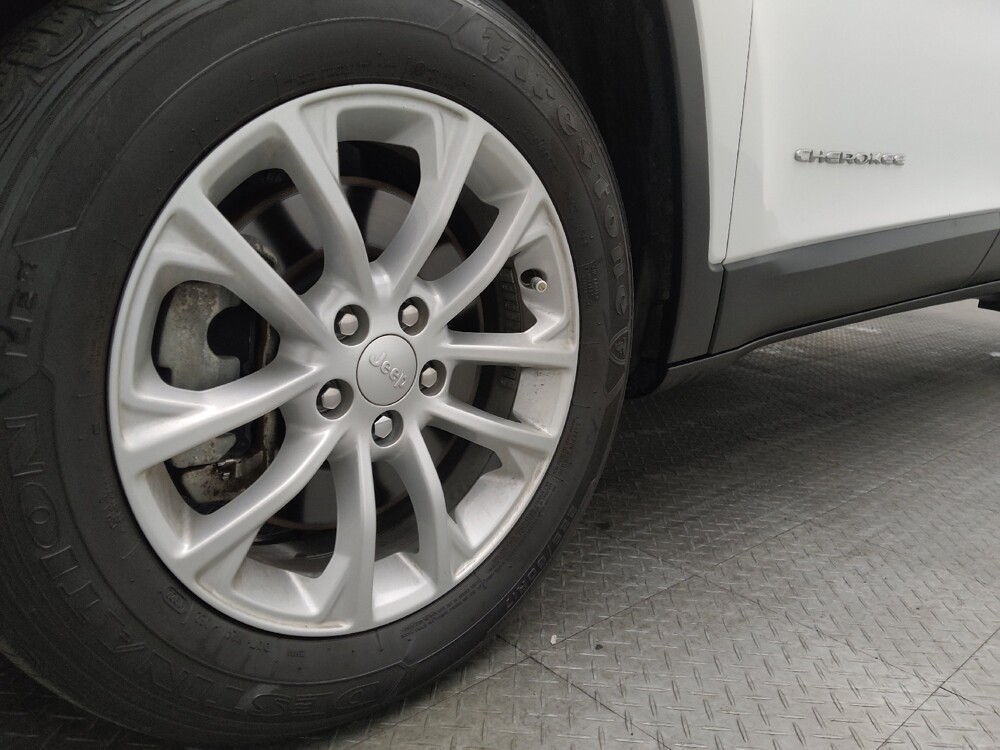 2022 Jeep Cherokee in Columbia, SC 29210 - 18094614 31