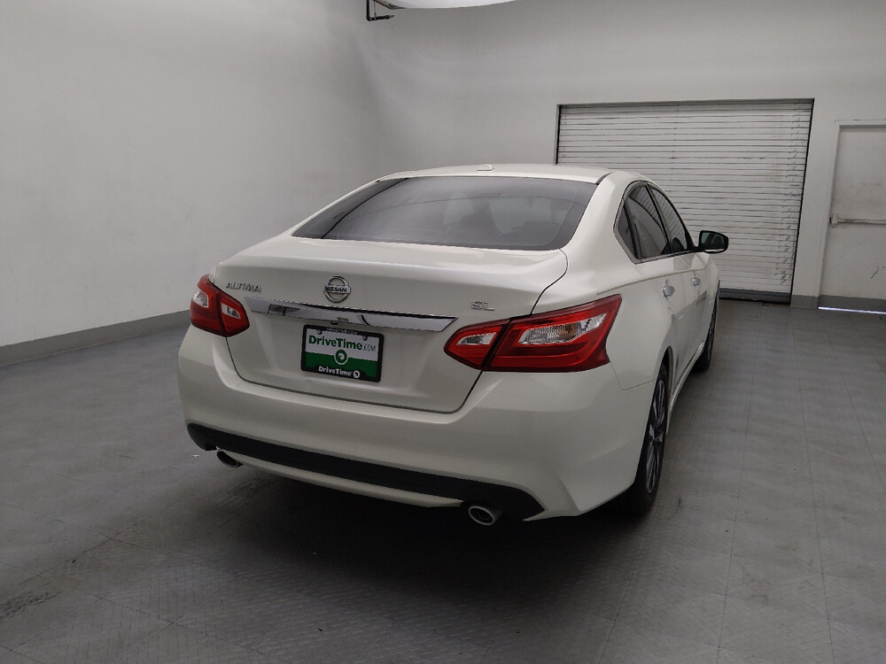 2017 Nissan Altima in Raleigh, NC 27604 - 18094616 7