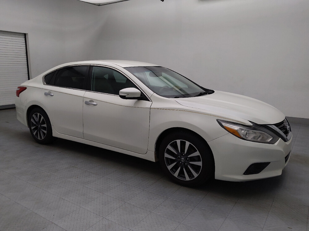 2017 Nissan Altima in Raleigh, NC 27604 - 18094616 11