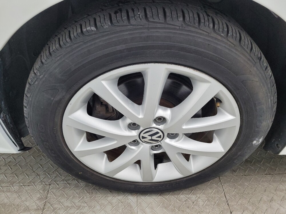 2016 Volkswagen Jetta in Raleigh, NC 27604 - 18094620 31