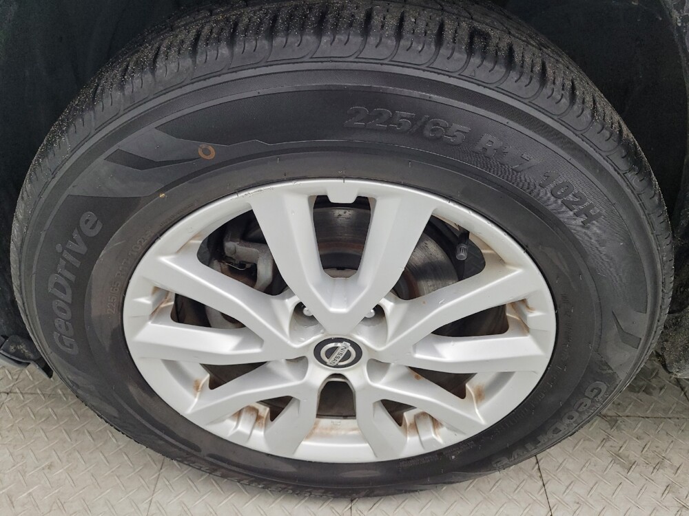 2018 Nissan Rogue in Greenville, SC 29607 - 18094624 31