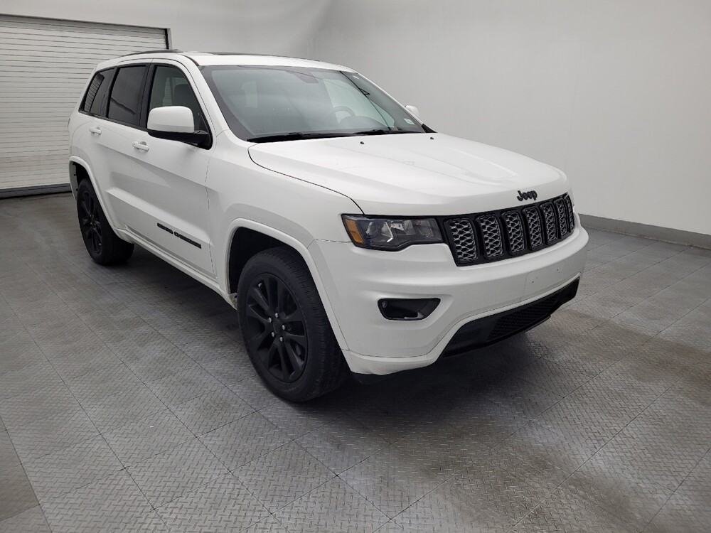 2017 Jeep Grand Cherokee in Greenville, SC 29607 - 18094626 13