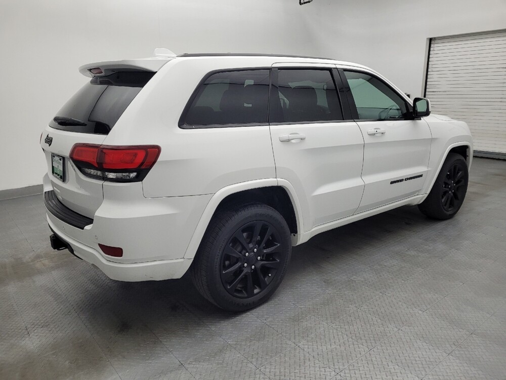 2017 Jeep Grand Cherokee in Greenville, SC 29607 - 18094626 10