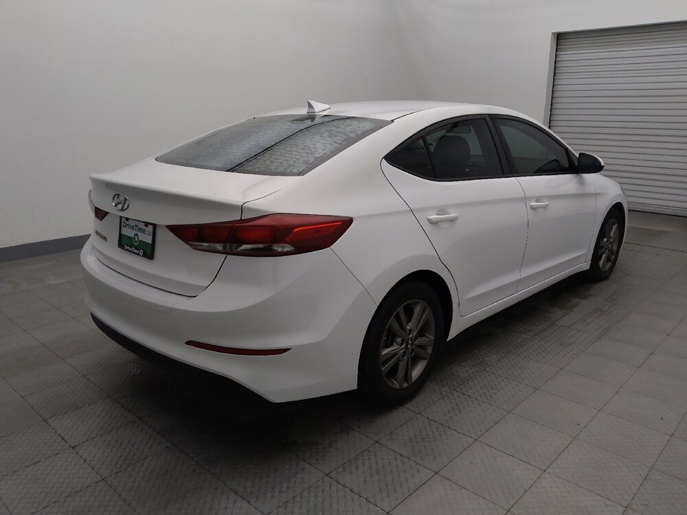 2018 Hyundai Elantra in Houston, TX 77034 - 18094642 9