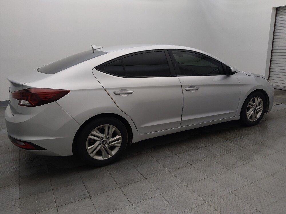 2019 Hyundai Elantra in Houston, TX 77060 - 18094646 10