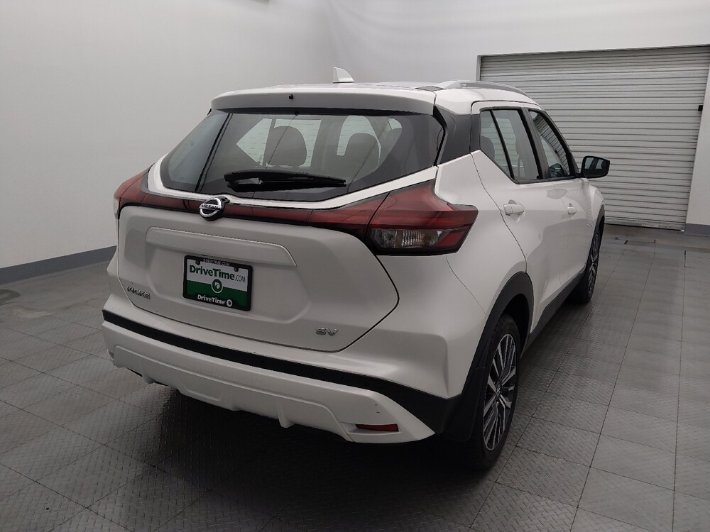 2021 Nissan Kicks in Live Oak, TX 78233 - 18094647 7