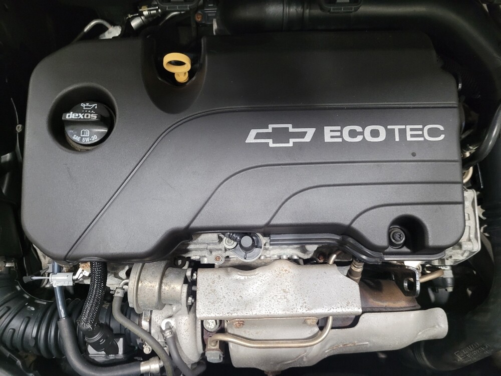 2017 Chevrolet Cruze in Richmond, VA 23235 - 18094662 30