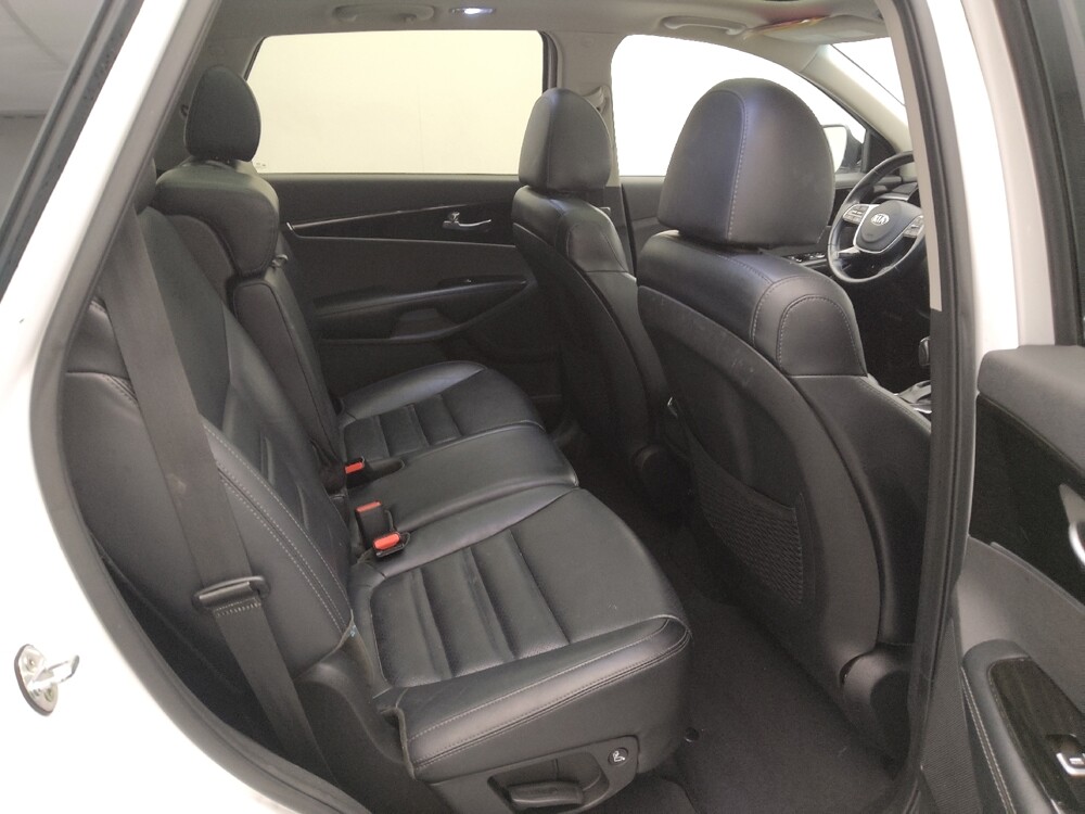 2020 Kia Sorento in Gladstone, MO 64118 - 18094663 19