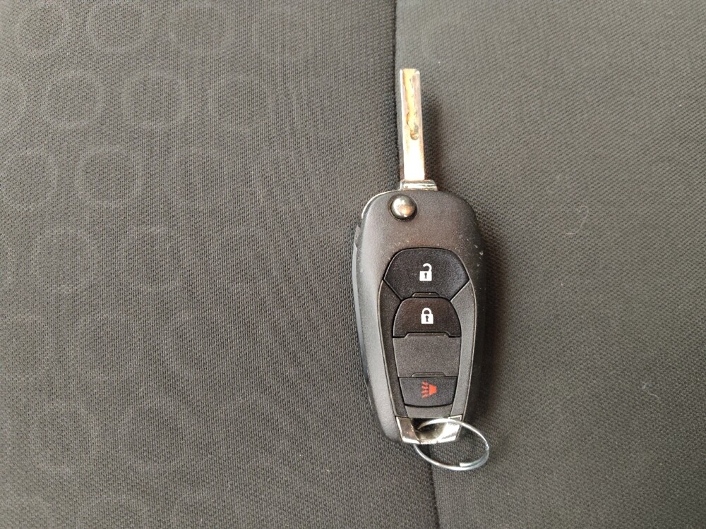 2021 Chevrolet Trax in Gladstone, MO 64118 - 18094664 32