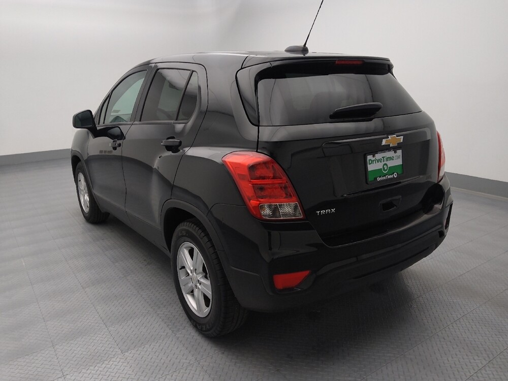 2021 Chevrolet Trax in Gladstone, MO 64118 - 18094664 5
