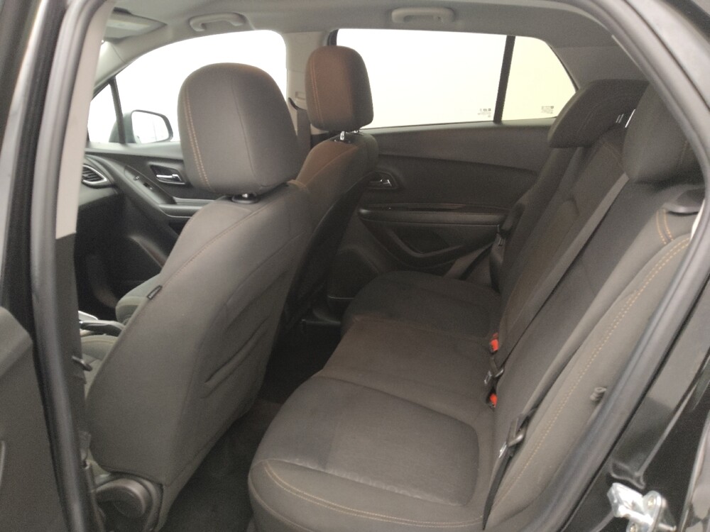 2021 Chevrolet Trax in Gladstone, MO 64118 - 18094664 18