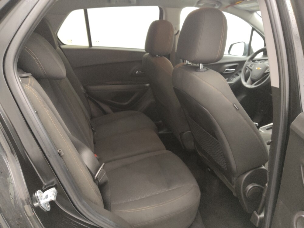 2021 Chevrolet Trax in Gladstone, MO 64118 - 18094664 19