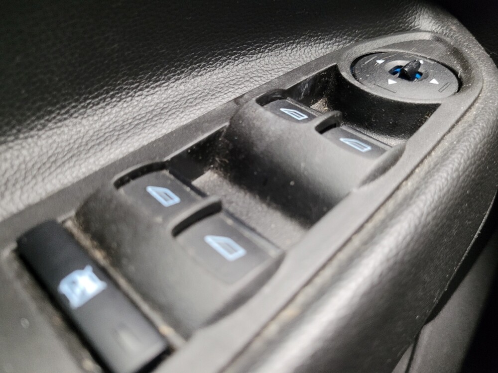 2017 Ford Escape in Eastpointe, MI 48021 - 18094668 27