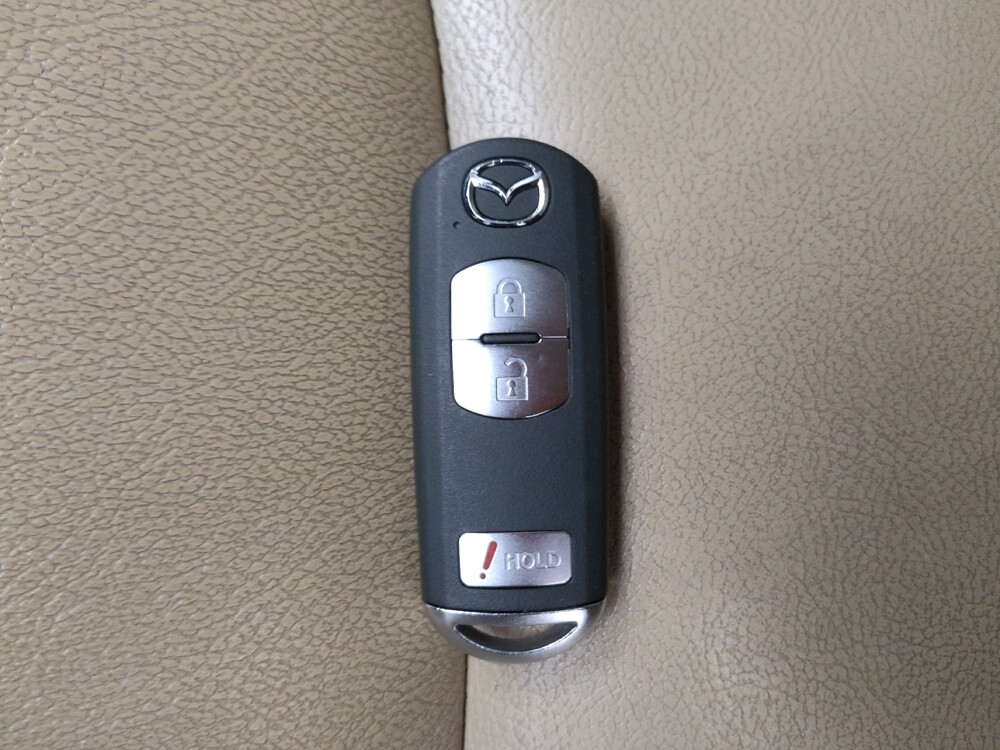 2013 Mazda MAZDA3 in Eastpointe, MI 48021 - 18094672 32