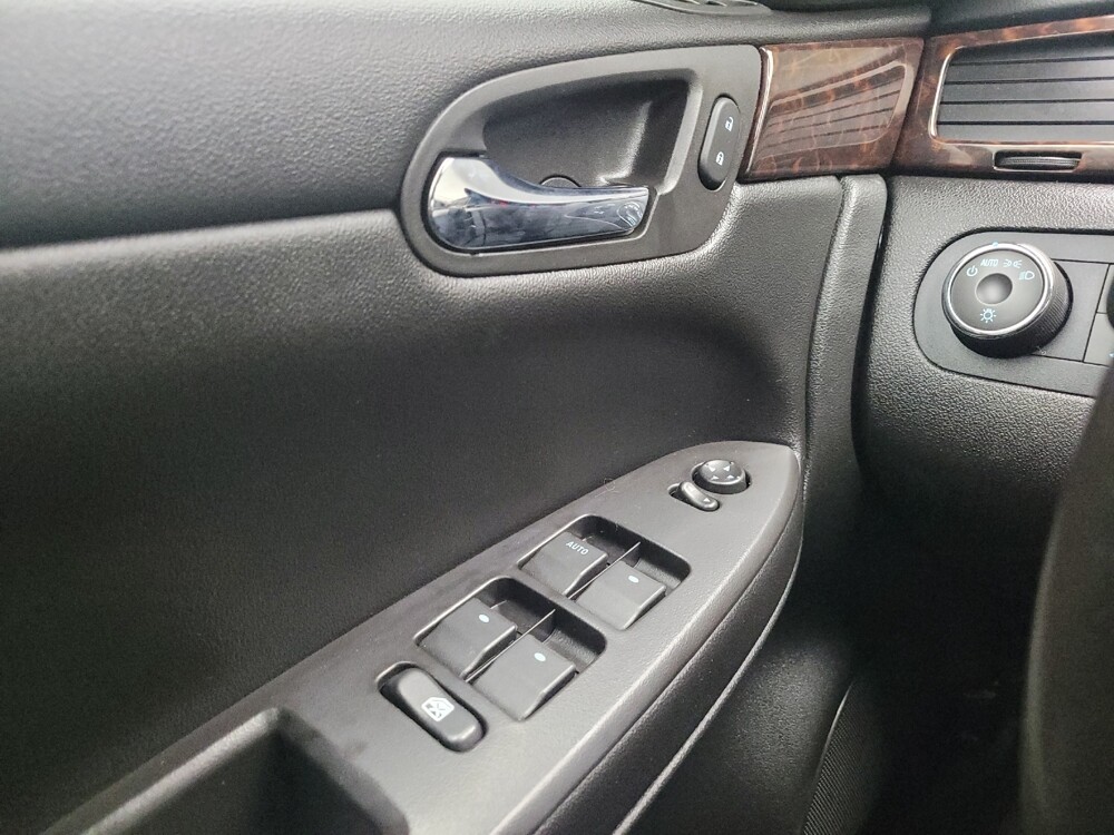 2014 Chevrolet Impala in Madison, TN 37115 - 18094674 27