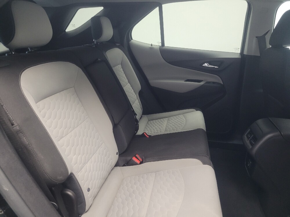 2019 Chevrolet Equinox in Indianapolis, IN 46222 - 18094676 19