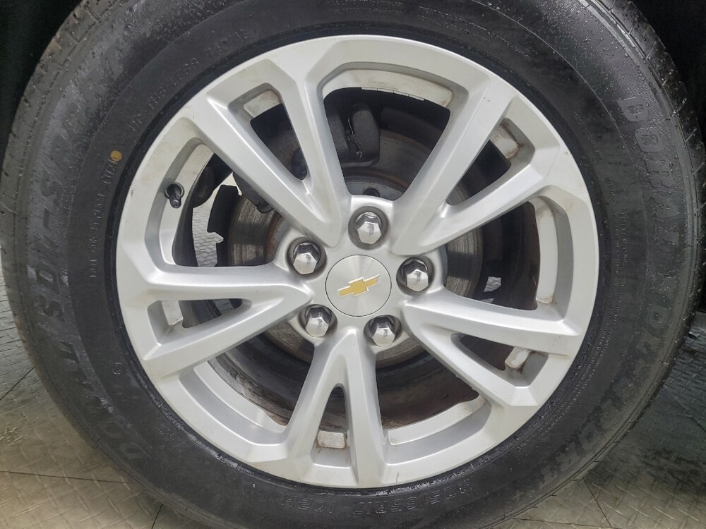 2017 Chevrolet Equinox in Highland, IN 46322 - 18094679 31