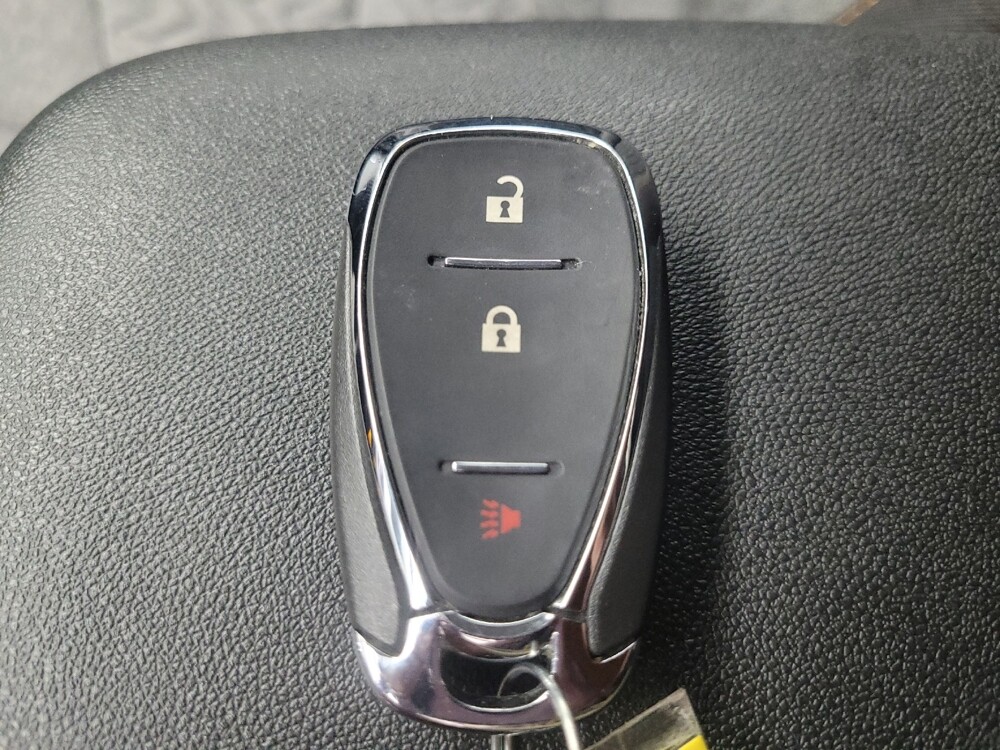 2022 Chevrolet Equinox in Highland, IN 46322 - 18094680 32