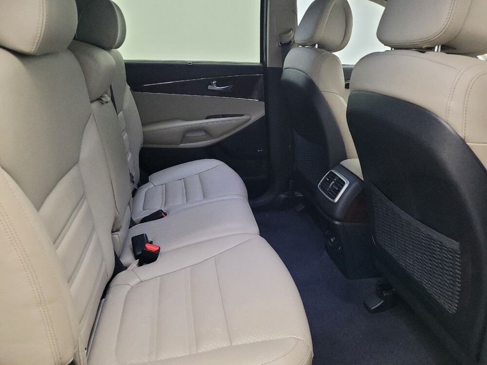 2016 Kia Sorento in Kissimmee, FL 34744 - 18094685 19