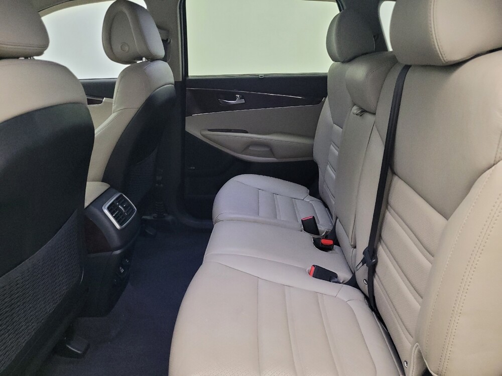 2016 Kia Sorento in Kissimmee, FL 34744 - 18094685 18