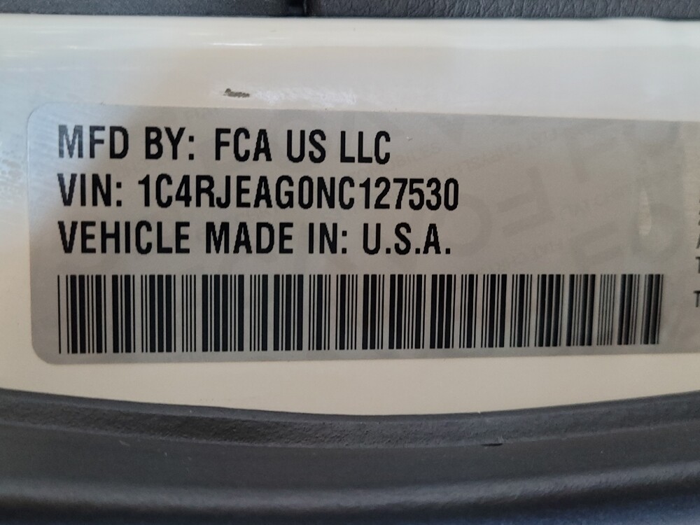 2022 Jeep Grand Cherokee in Columbia, SC 29210 - 18094692 33