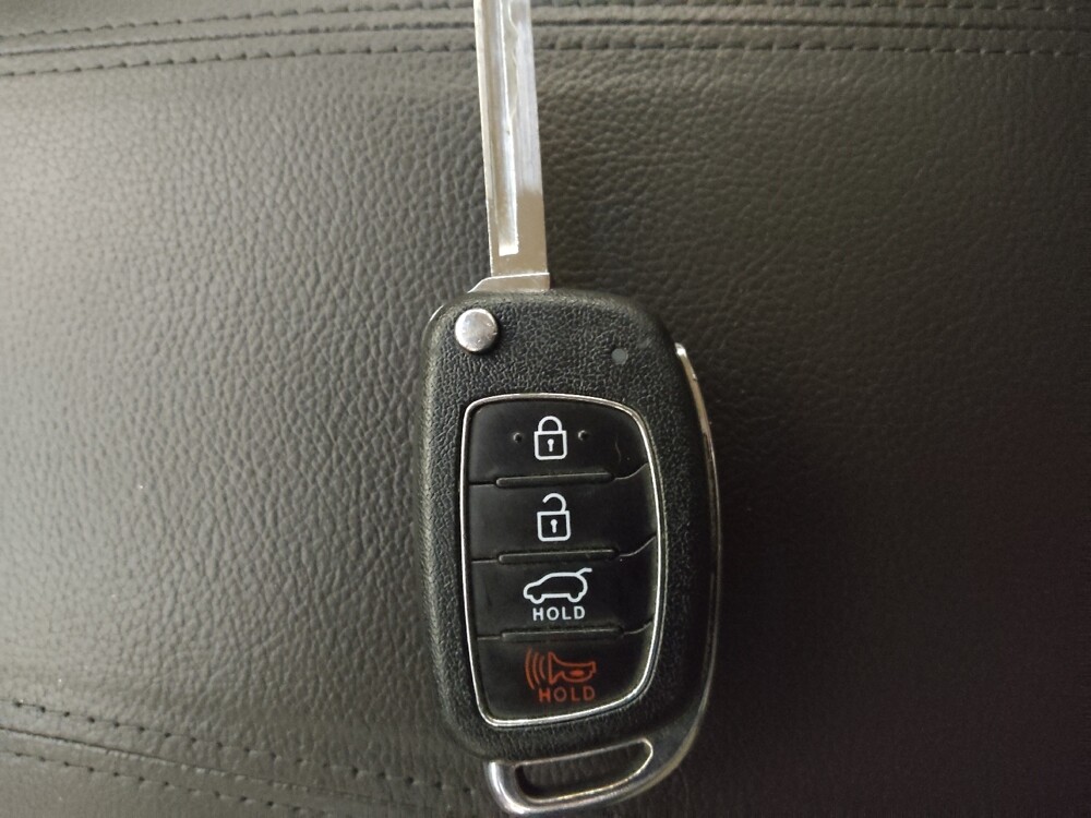 2018 Hyundai Santa Fe in Conyers, GA 30094 - 18094702 32