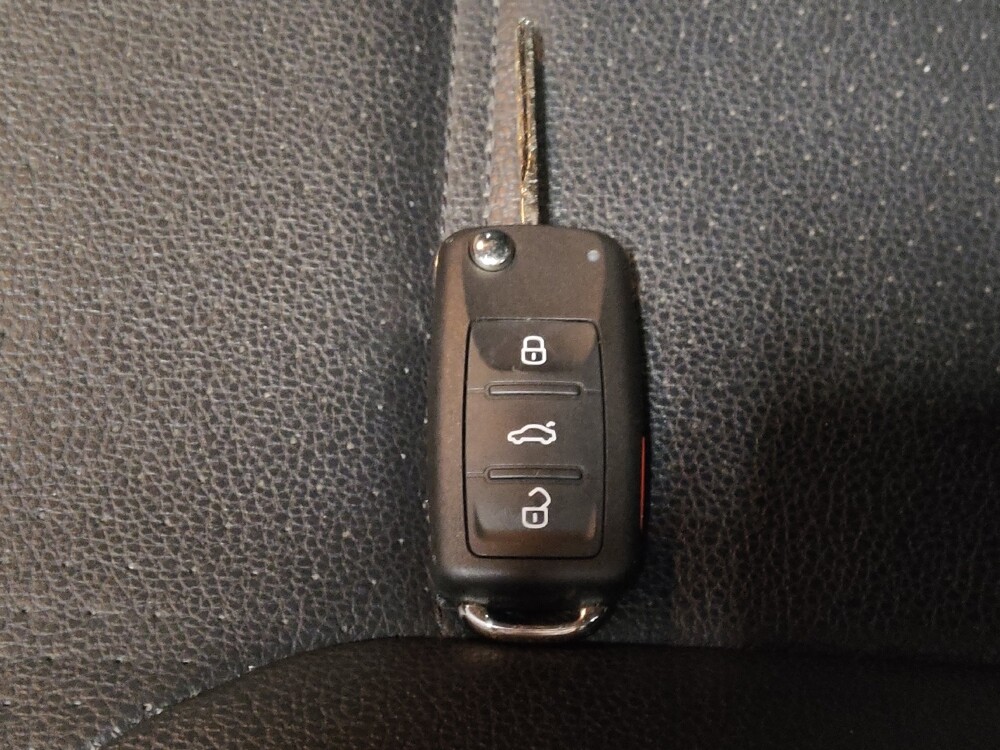 2017 Volkswagen Jetta in Sanford, FL 32773 - 18094709 32