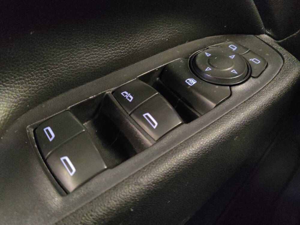 2019 Chevrolet Equinox in Glendale, AZ 85301 - 18094718 27