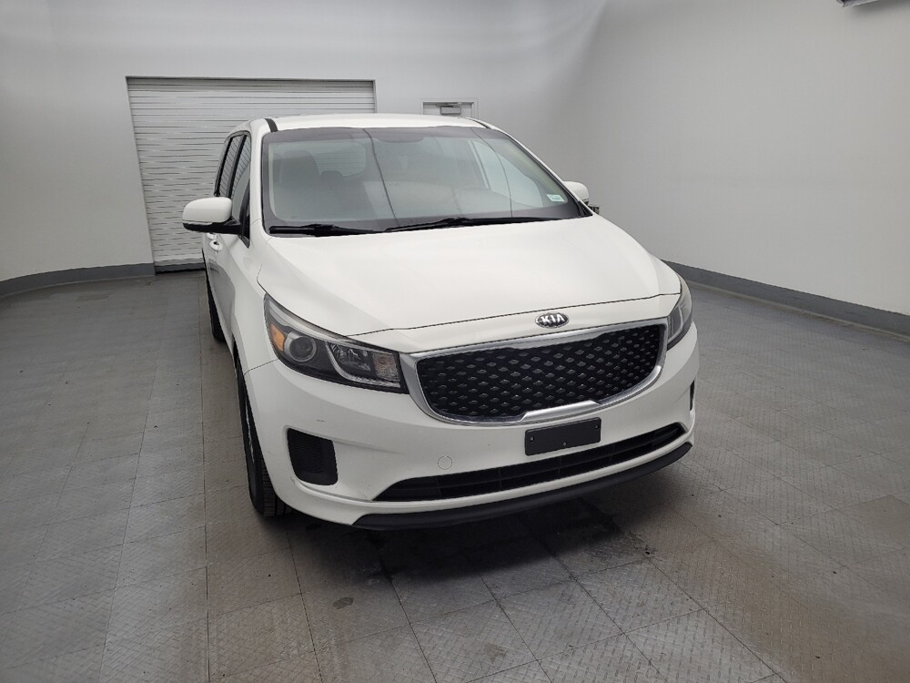 2017 Kia Sedona in Maple Heights, OH 44137 - 18094728 14