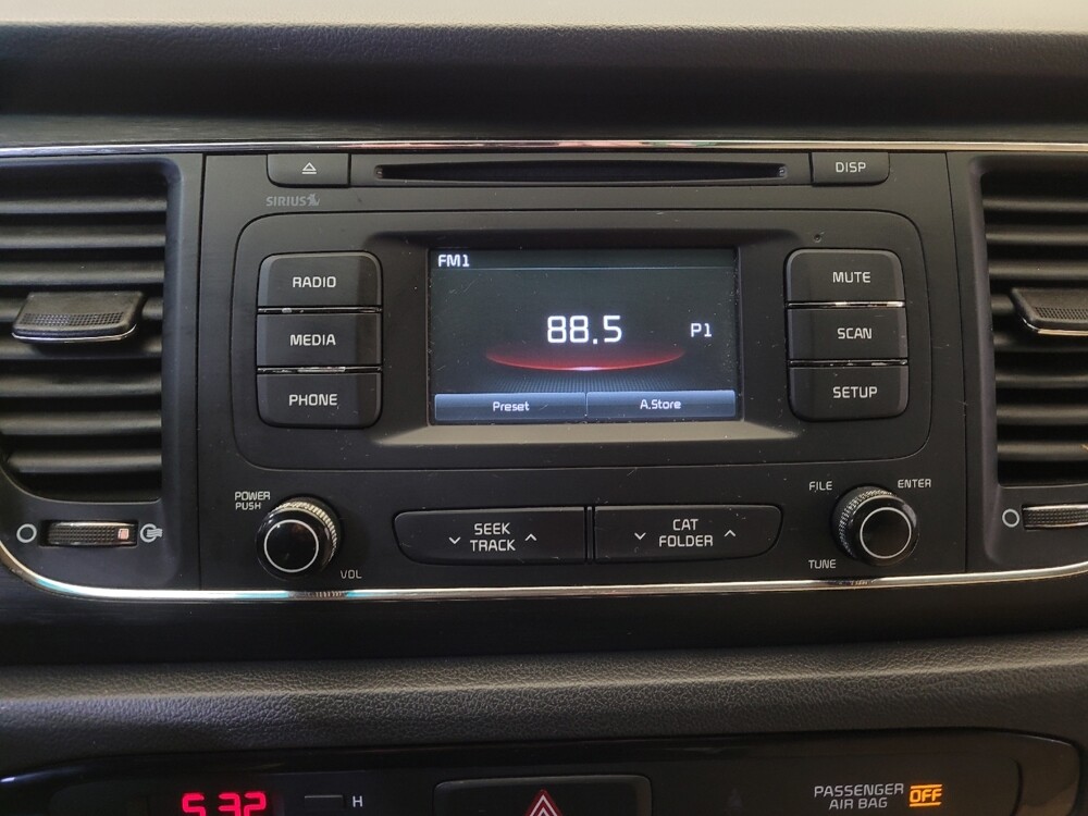 2017 Kia Sedona in Maple Heights, OH 44137 - 18094728 25