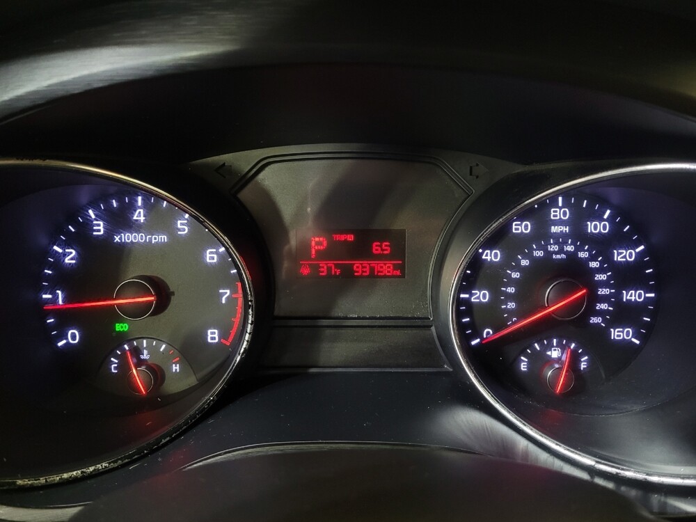 2017 Kia Sedona in Maple Heights, OH 44137 - 18094728 23