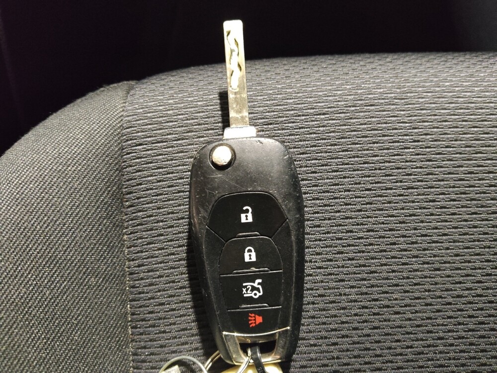 2018 Chevrolet Cruze in Tyler, TX 75701 - 18094731 32